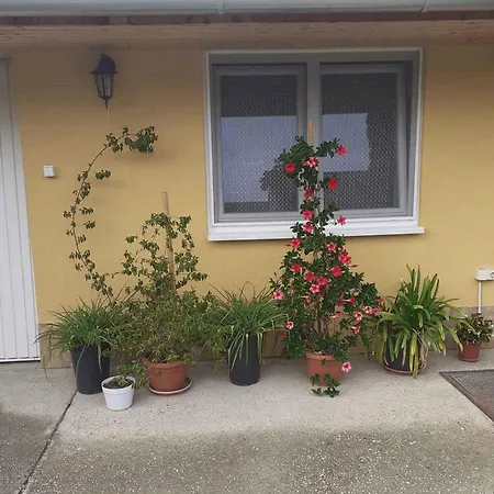 Three-bedroom In I