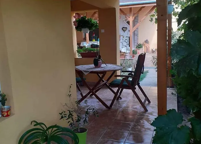 Three-bedroom In I Case de vacanță