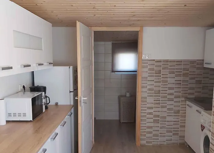 Case de vacanță Three-bedroom In I Balatonlelle